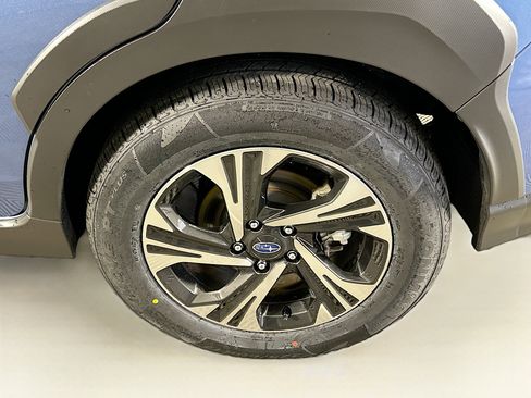 Used 2024 Subaru Crosstrek 2.0i Premium image 11