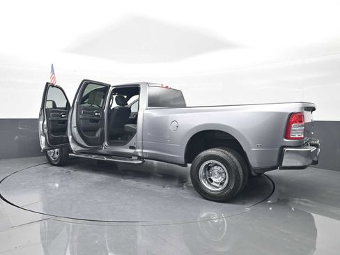 Used 2024 RAM 3500 Big Horn image 43