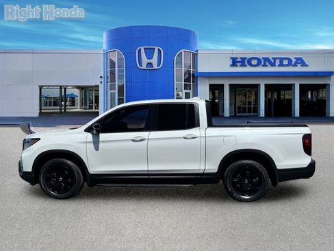 Used 2022 Honda Ridgeline Black Edition image 3