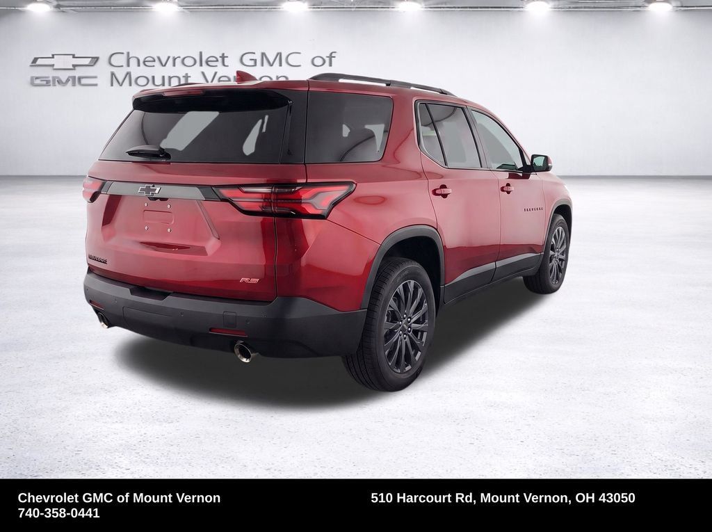 Used 2022 Chevrolet Traverse RS FWD image 4