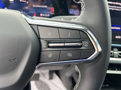 New 2026 Chevrolet Equinox EV LT AWD/4WD image 21