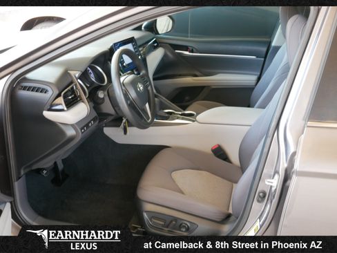 Used 2024 Toyota Camry LE FWD image 4