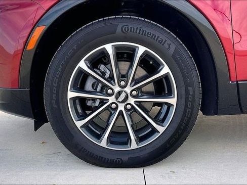 Used 2025 Cadillac XT4 Sport image 9