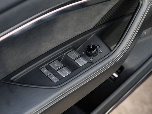 Used 2022 Audi e-tron Chronos w/ Chronos Package image 51