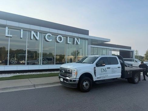Used 2024 Ford F350 XL AWD/4WD image 1