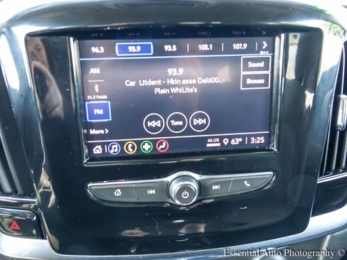 Used 2020 Chevrolet Traverse LS w/ LPO, Floor Liner Package FWD image 19
