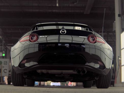Used 2025 MAZDA MX-5 Miata RF Grand Touring RWD image 8