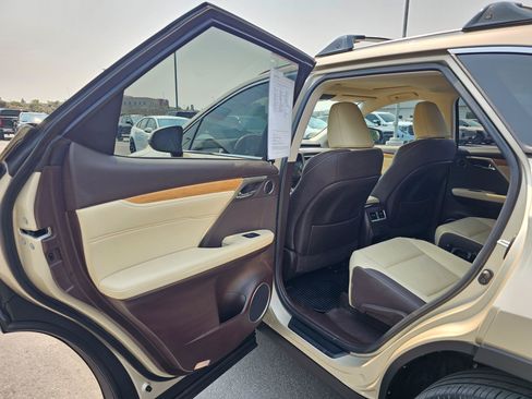 Used 2018 Lexus RX 450hL Premium w/ Premium Package AWD/4WD image 16