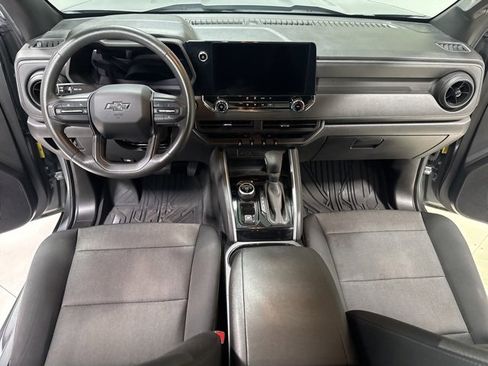 Used 2023 Chevrolet Colorado Trail Boss w/ Technology Package image 12