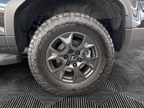 Used 2026 Lexus GX 550 AWD/4WD image 32