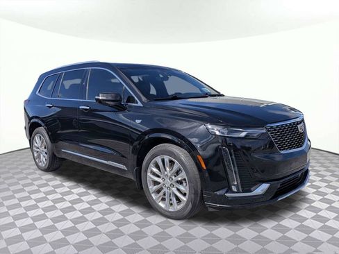 Used 2021 Cadillac XT6 Premium Luxury FWD image 1