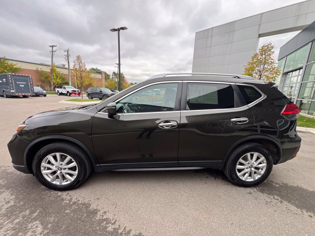 Used 2017 Nissan Rogue SV AWD/4WD image 9