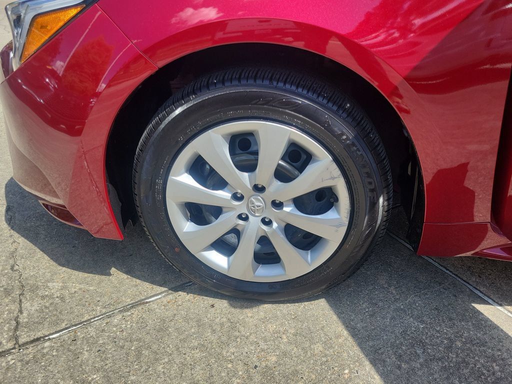 Certified 2024 Toyota Corolla LE FWD image 33