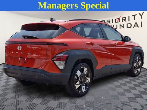 Used 2024 Hyundai Kona SEL FWD image 4