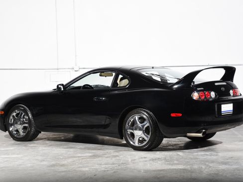 Used 1994 Toyota Supra Turbo RWD image 8
