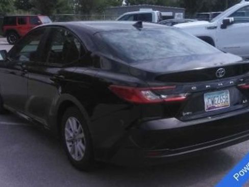 Used 2025 Toyota Camry LE FWD image 5