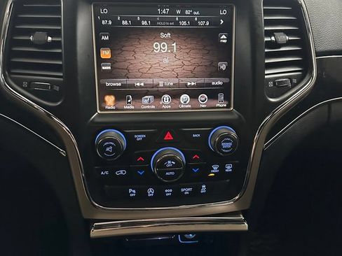 Used 2016 Jeep Grand Cherokee Limited 75th Anniversary AWD/4WD image 21