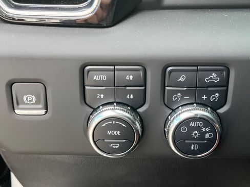 Used 2025 GMC Sierra 1500 Denali Ultimate image 24