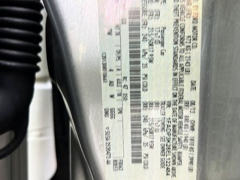 Used 2014 Ford Focus SE w/ Equipment Group 201A FWD image 20