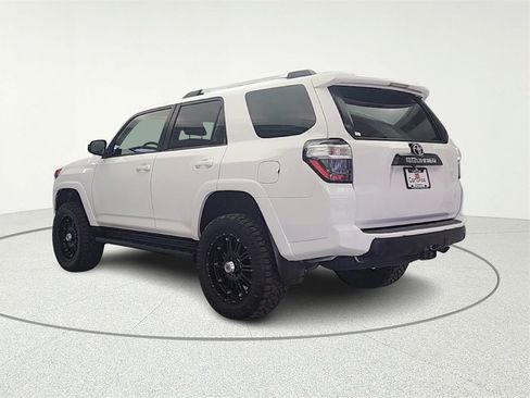 Used 2014 Toyota 4Runner Limited image 5