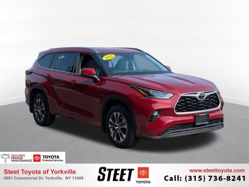Used 2021 Toyota Highlander XLE image 1