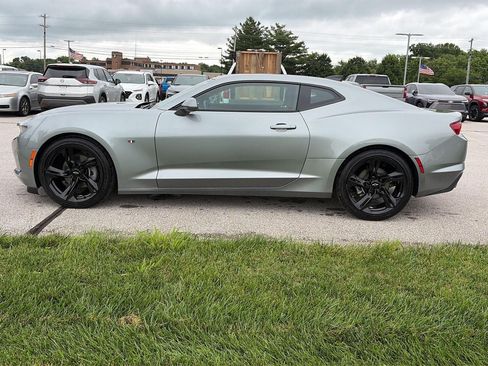 Used 2024 Chevrolet Camaro LT w/ Technology Package RWD image 2