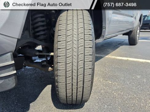 Used 2018 Toyota Tacoma SR5 RWD image 10