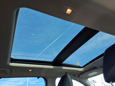 Certified 2023 Nissan Rogue Platinum w/ Platinum Premium Package image 8