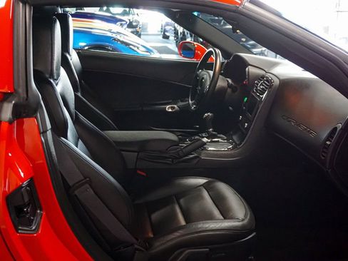 Used 2013 Chevrolet Corvette Grand Sport w/ 2LT Preferred Equipment Group RWD image 34