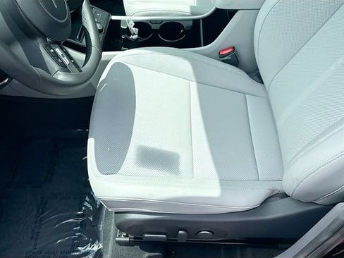 Certified 2026 Hyundai Kona SEL Premium FWD image 19