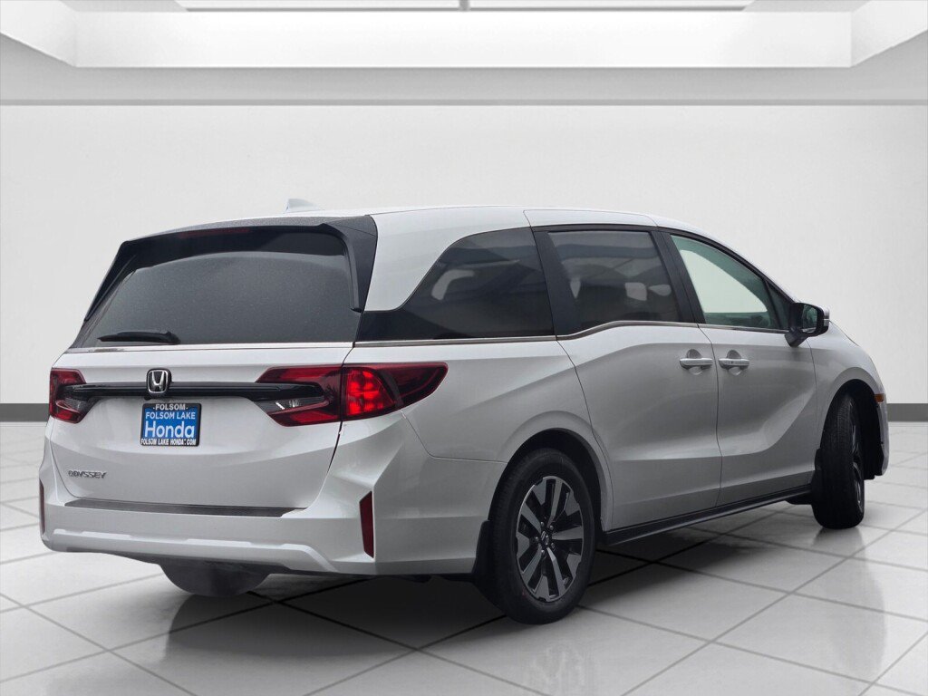 New 2026 Honda Odyssey EX-L image 4
