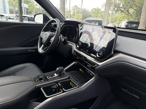 Used 2025 Lexus TX 350 AWD w/ Technology Package image 44