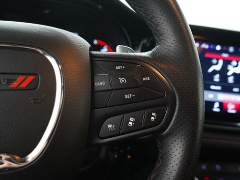 Used 2025 Dodge Durango R/T AWD/4WD image 31