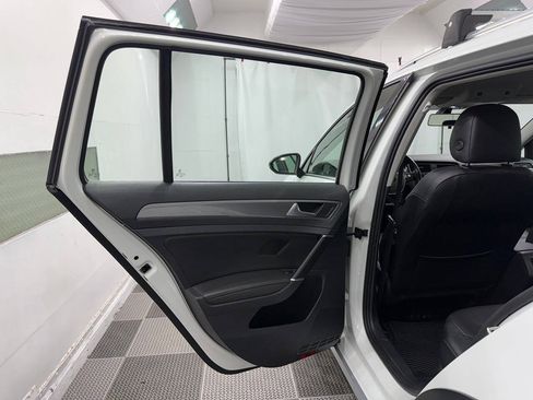Used 2019 Volkswagen Golf Alltrack S AWD/4WD image 30