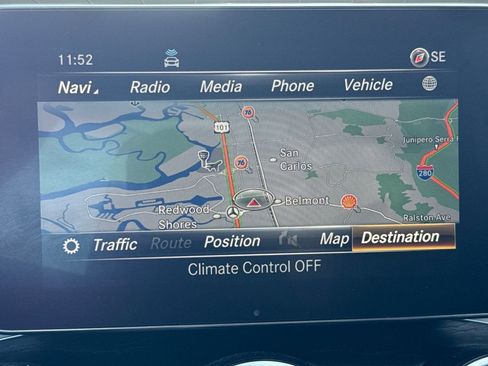 Used 2019 Mercedes-Benz GLC 350e 4MATIC image 25