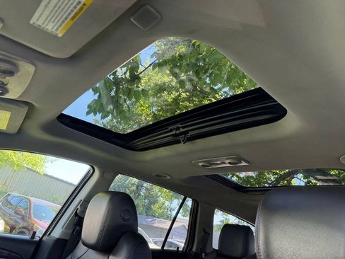 Used 2017 Buick Enclave Leather w/ Enclave Tuscan Edition FWD image 10