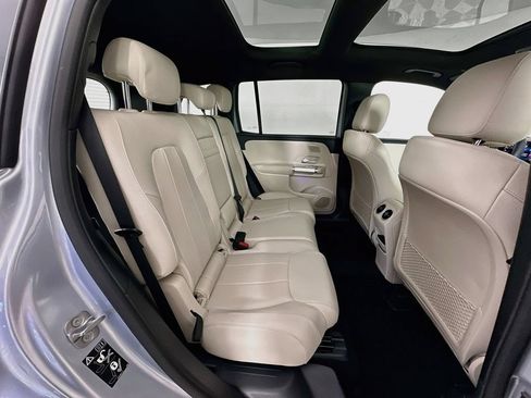 Used 2026 Mercedes-Benz GLB 250 4MATIC image 27