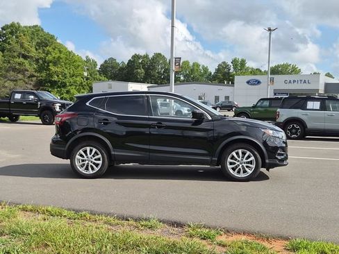 Used 2021 Nissan Rogue Sport S FWD image 14
