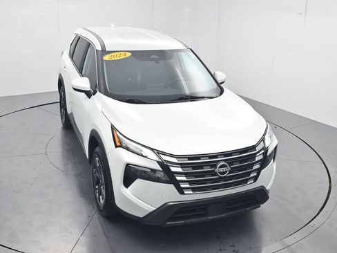 Used 2024 Nissan Rogue SV FWD image 57