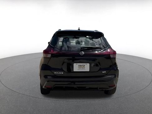 Used 2024 Nissan Kicks SR FWD image 12