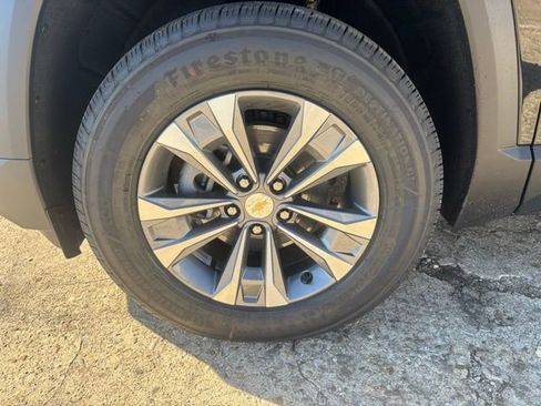 New 2026 Chevrolet Equinox LT w/ Convenience Package II image 8