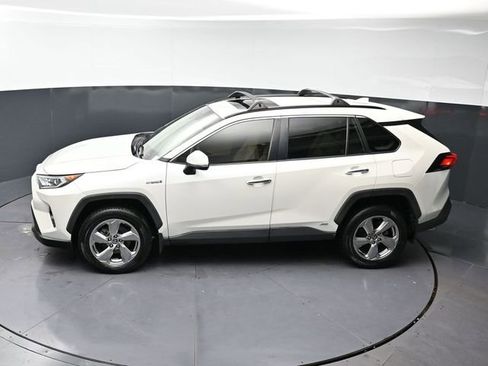 Used 2020 Toyota RAV4 Limited AWD/4WD image 31