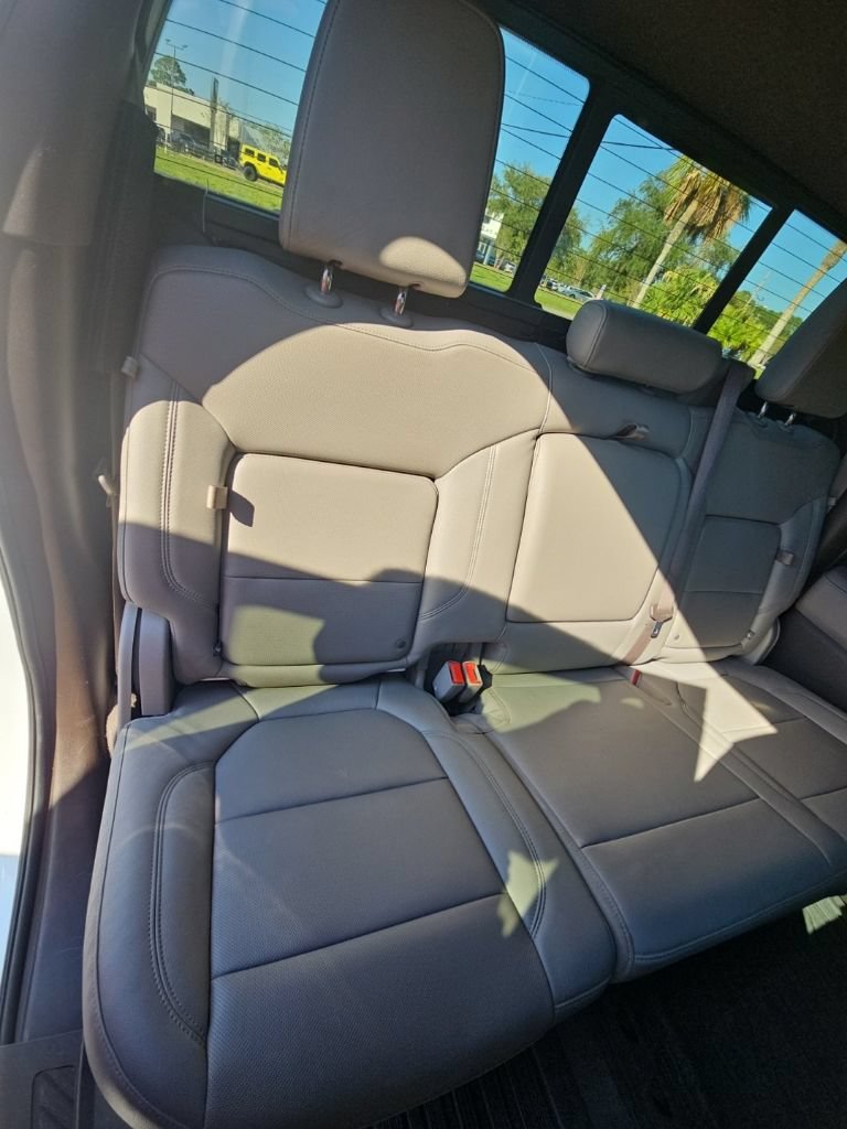 Used 2020 GMC Sierra 1500 SLT w/ SLT Premium Plus Package AWD/4WD image 19