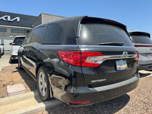 Used 2019 Honda Odyssey EX image 3