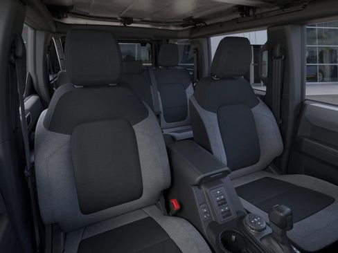 New 2025 Ford Bronco 4-Door image 12