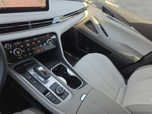 Certified 2026 INFINITI QX60 Pure w/ Cargo Package image 25