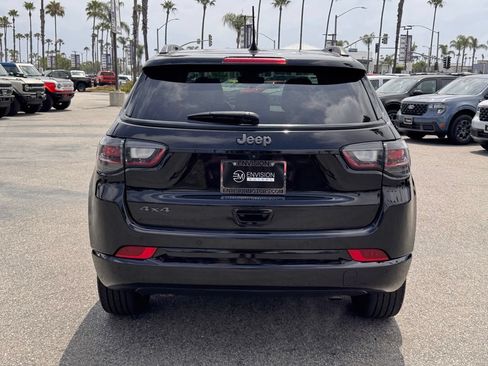 Used 2024 Jeep Compass Limited w/ High Altitude Package AWD/4WD image 11