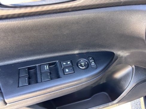 Used 2016 Honda Accord Sport image 12