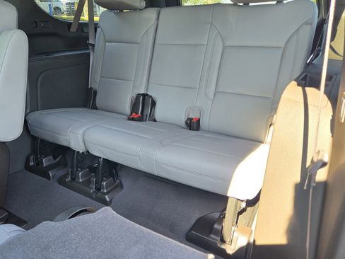 New 2026 Chevrolet Suburban LT w/ Comfort Package image 7