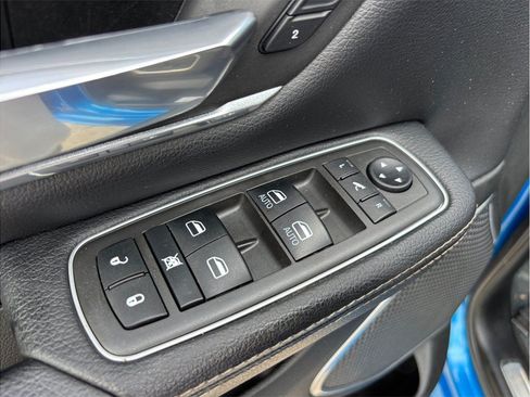 Used 2021 RAM 1500 Laramie w/ Sport Appearance Package AWD/4WD image 22